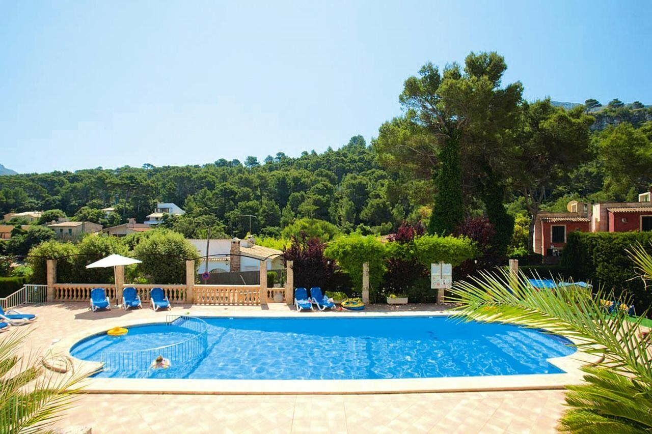 Pinos Altos Apartments Cala de Sant Vicenc Екстериор снимка